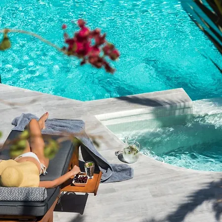 Damma Beachfront Luxury Villa