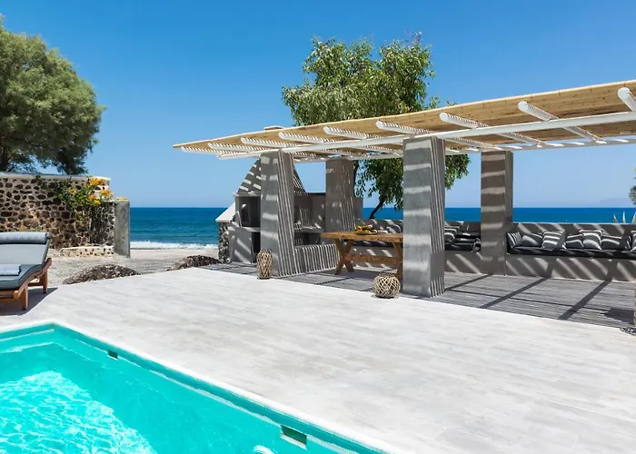 Villa Damma Beachfront Luxury *