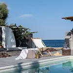 Villa Damma Beachfront Luxury Kamári