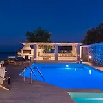 Villa Damma Beachfront Luxury Kamári