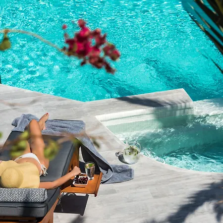 Damma Beachfront Luxury *