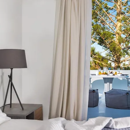 Damma Beachfront Luxury Villa Kamari (Santorini)