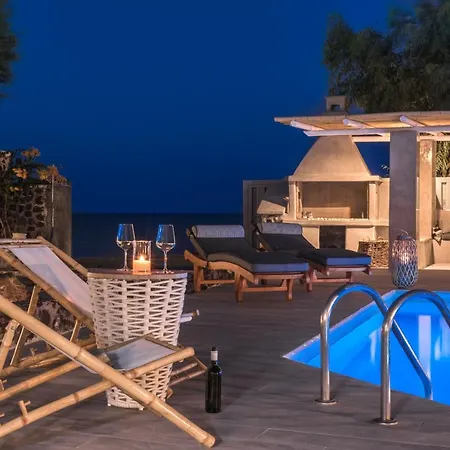 Villa Damma Beachfront Luxury *