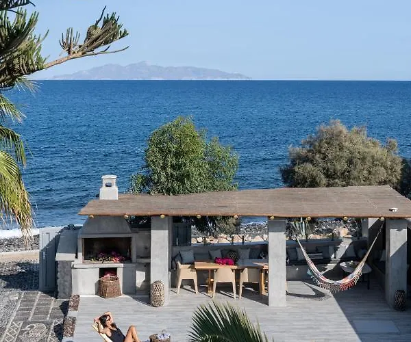 Villa Damma Beachfront Luxury *