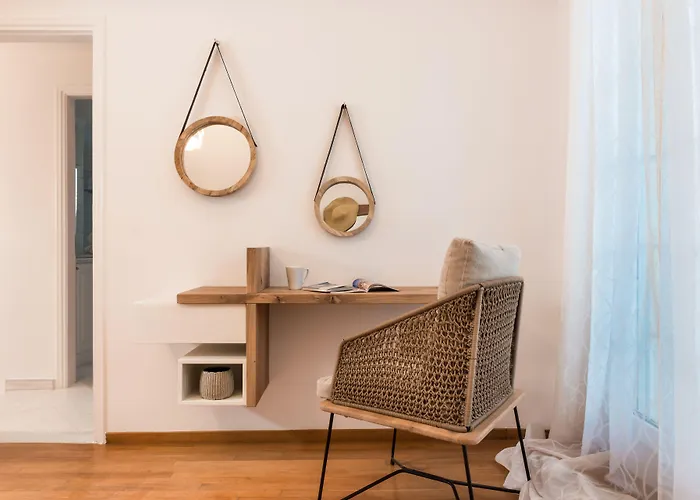 Damma Beachfront Luxury Villa Kamari (Santorini)