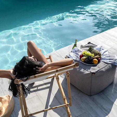 Damma Beachfront Luxury Villa Kamari (Santorini)